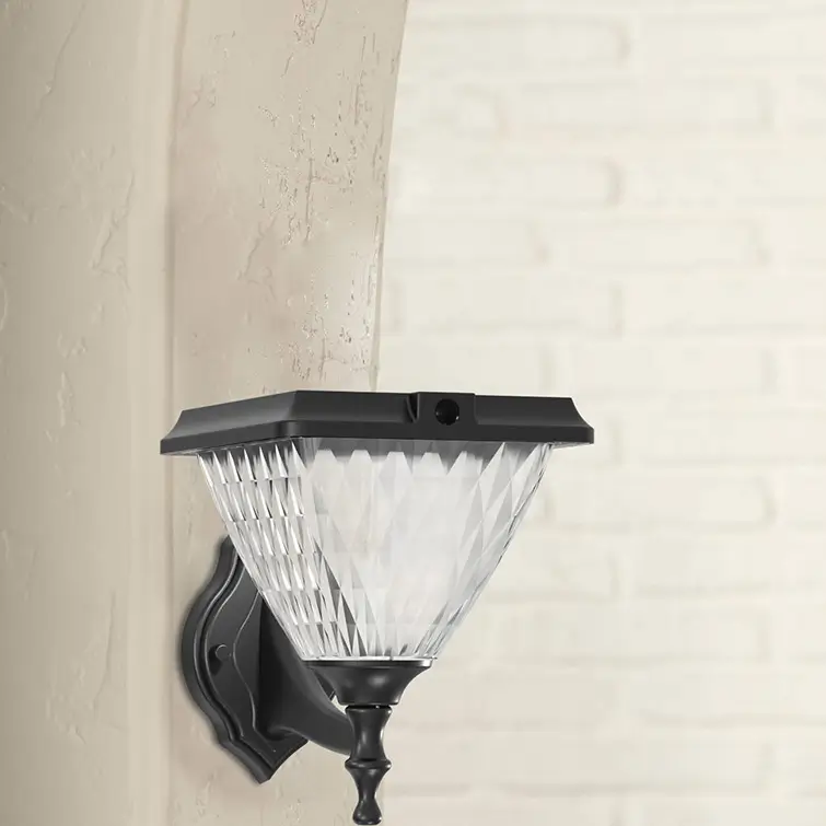 Diamond-Solar-Wall-Light